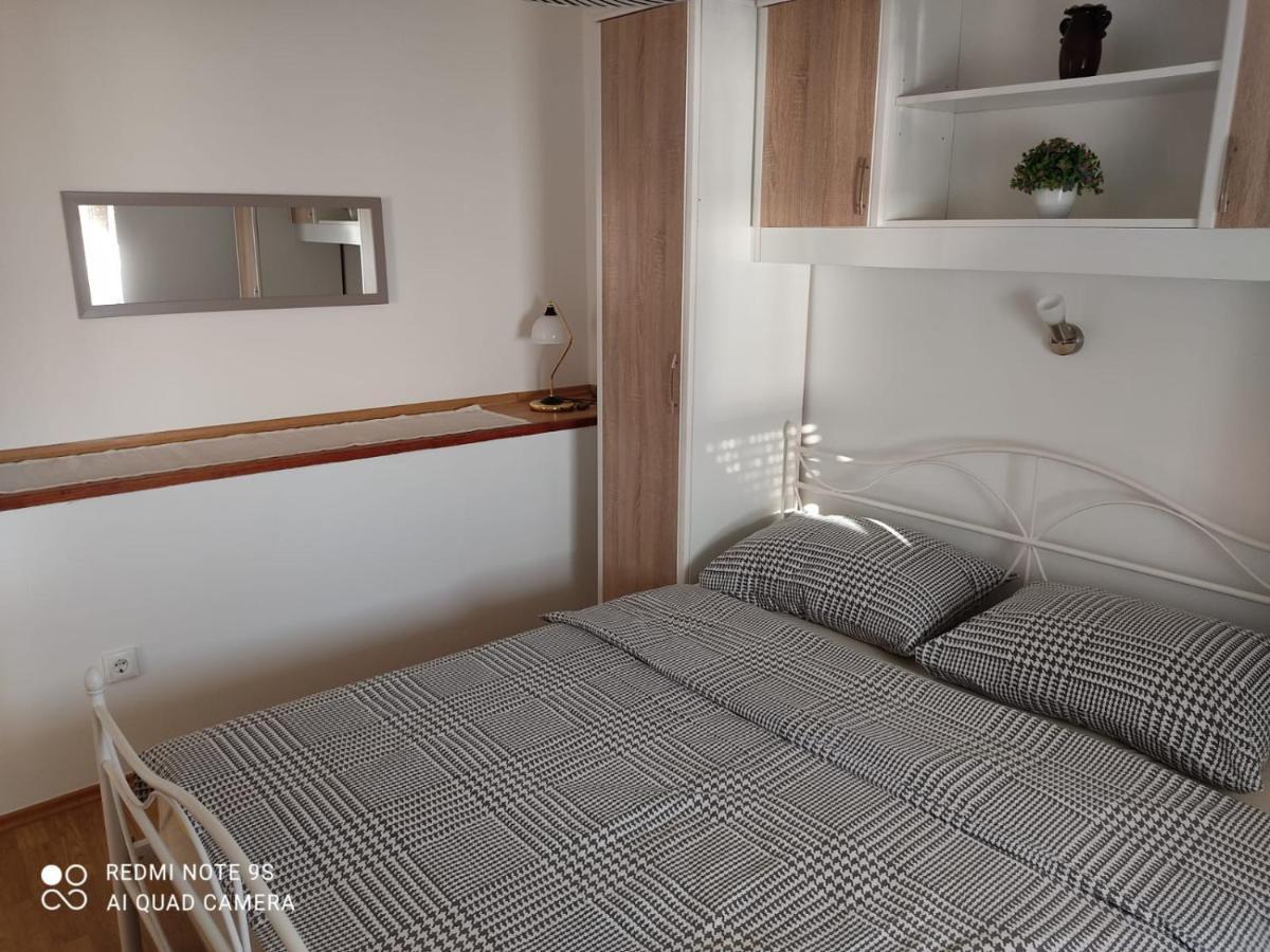 Apartmani Iva Свети-Юрай Экстерьер фото